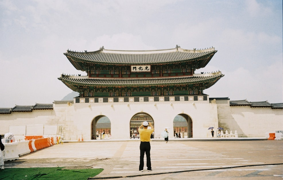 Exploring Korean Culture with Kim János
